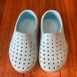 Native water shoes size 8